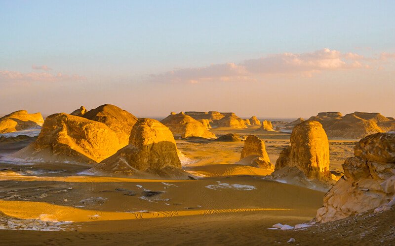 The Valley of El Heiz